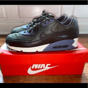 Nike air max 90 premium wool Sequoia. Size 11. New